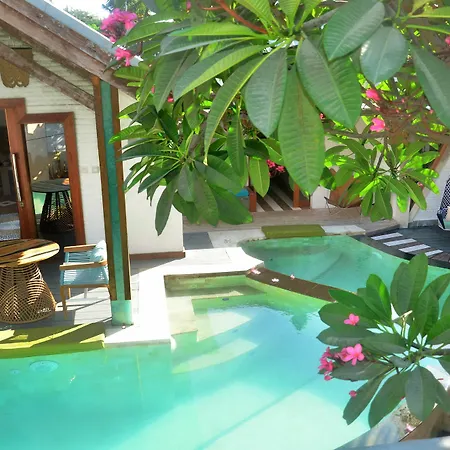 The White Key Luxury Villas Gili Trawangan Exterior photo